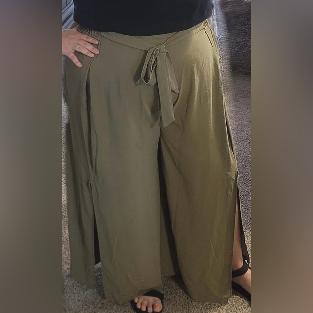 Olive Green Tie Front High Waist Side Flowy Wide Leg Pleated Pant with Belt - Picture 6 of 6